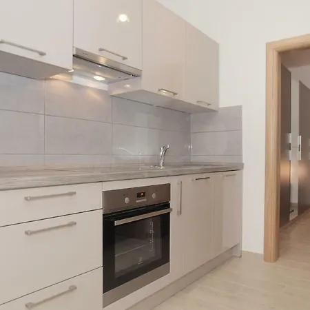 Apartman Petric شقة *