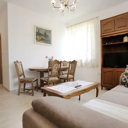 Apartman Petric شقة Kaštela