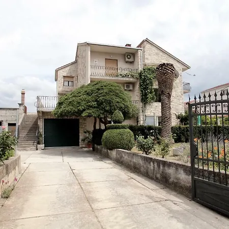 Apartman Petric شقة Kaštela