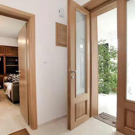 Apartman Petric شقة Kaštela