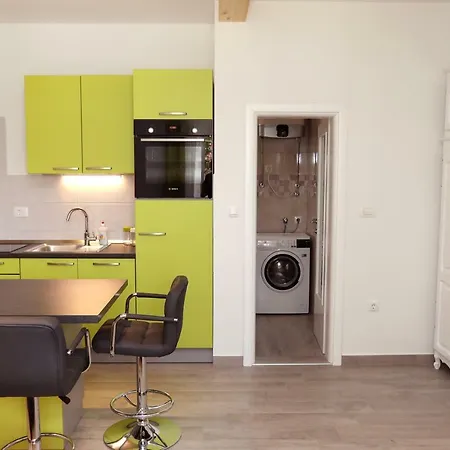 Apartman Petric شقة